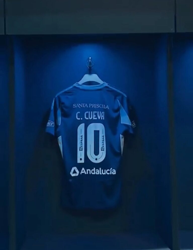 Cueva será presentado este sábado a las 4:00 PM como nuevo futbolista de Emelec